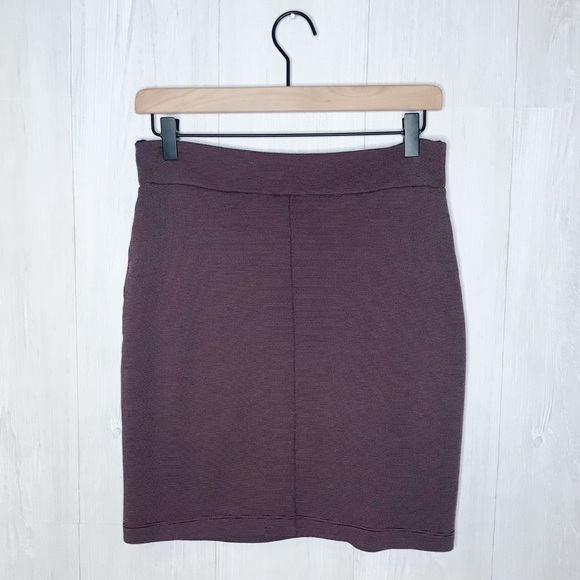 Clair Vintage Inspired | Stretch Mini Pencil Skirt - Picture 4 of 8